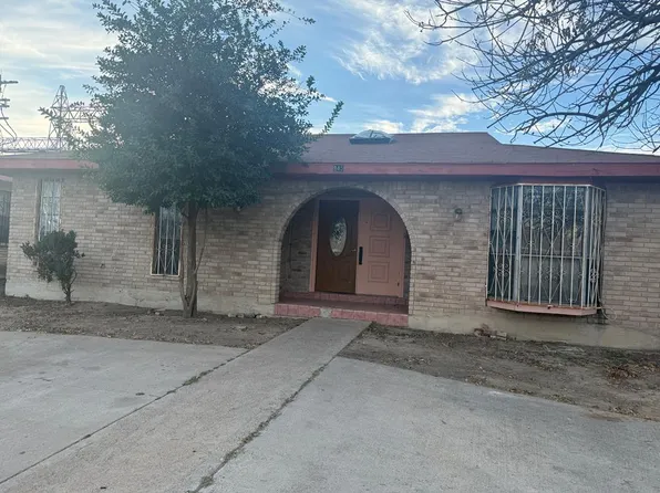 945 Marion Dr, Eagle Pass, TX 78852