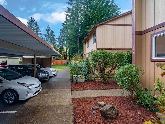 2nd image of 629 Firwood Ct