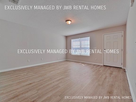 4th image of 8015 Cocoa Ave