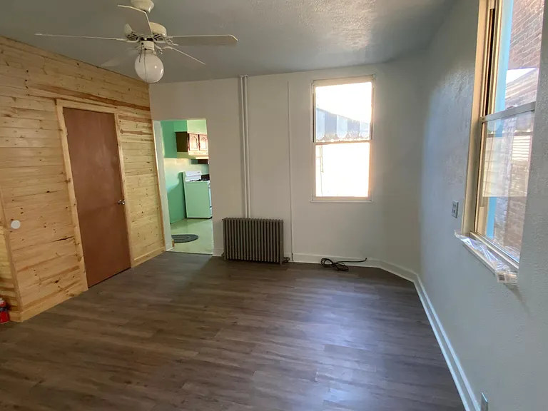 2ND MAIN ROOM