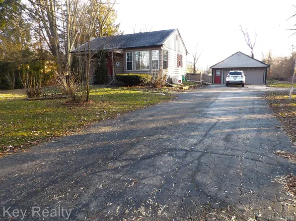 44291 Bemis Rd, Belleville, MI 48111