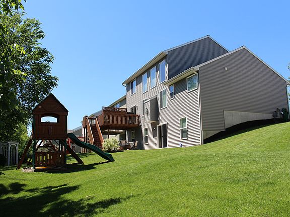 3rd image of 5868 Timberlake Dr SE
