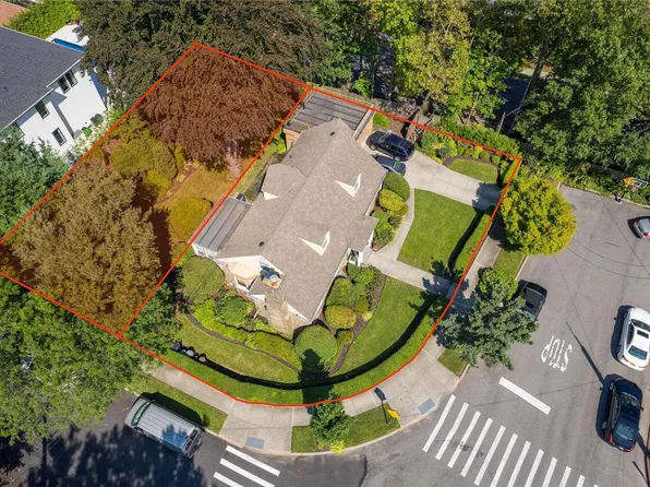 501 Parsons Boulevard, Malba, NY 11357