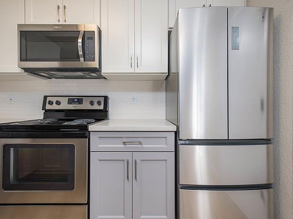 3rd image of 8531 Mariners Dr APT 68