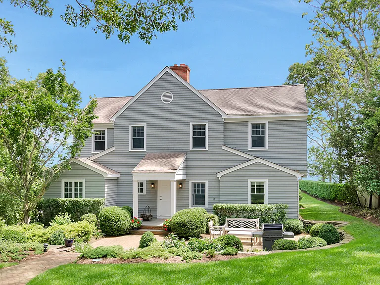 4705 Nassau Point Rd — Photo 1