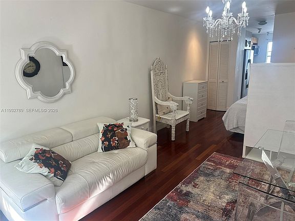 2nd image of 1340 Drexel Ave APT 406