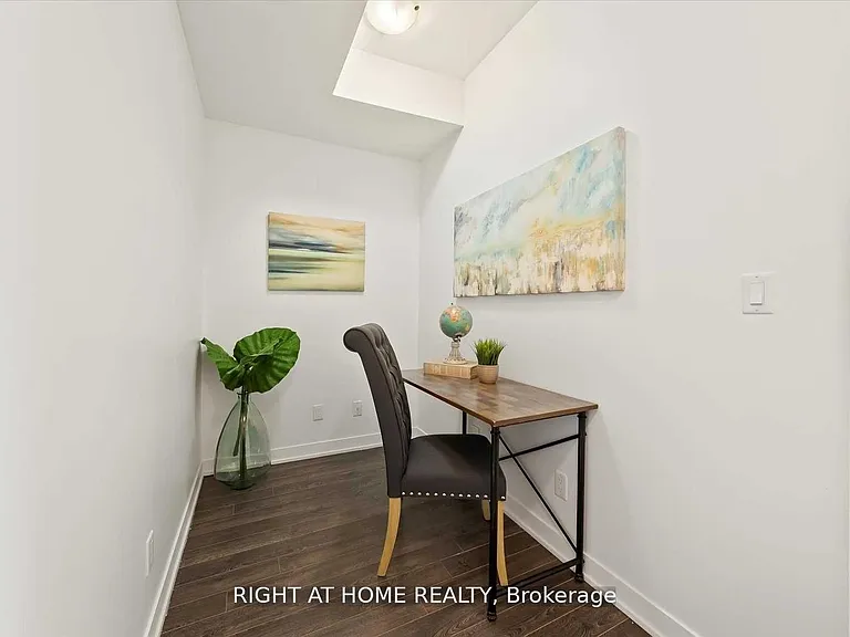 3560 Saint Clair Ave E #217 — Photo 4