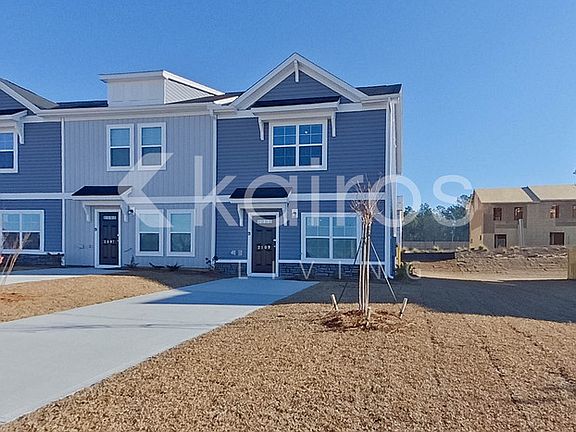 3rd image of 2109 Banyon Cir