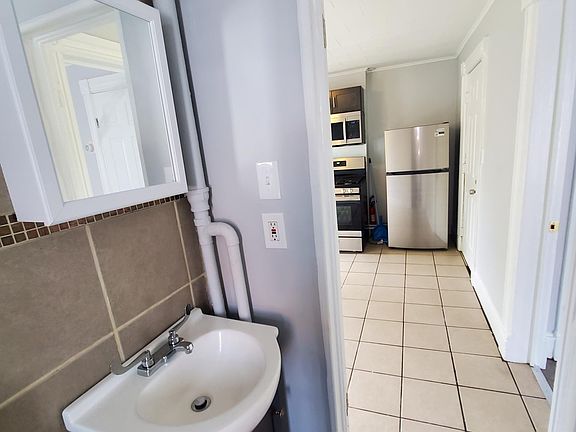 5th image of 85 Mill St #6