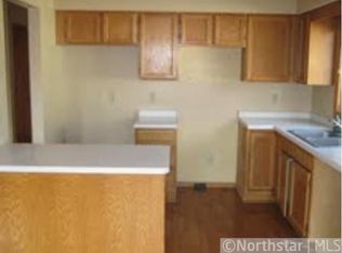 766 Liberty Heights Dr, Chaska, MN 55318