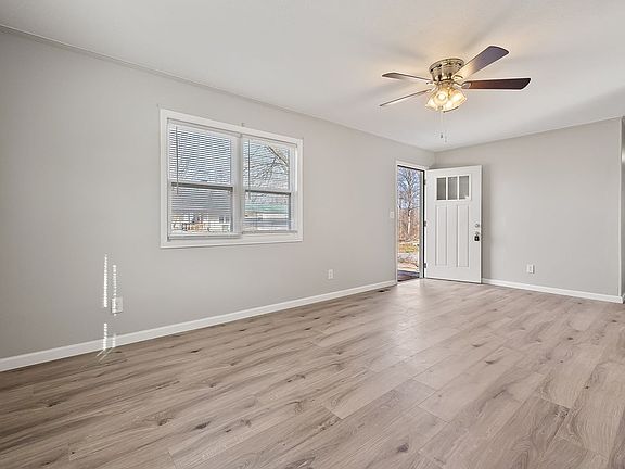 5th image of 1008 Asberry Dr