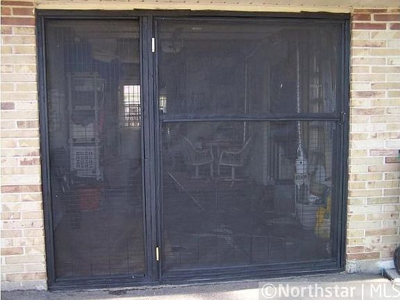 5th image of 122 Todd St
