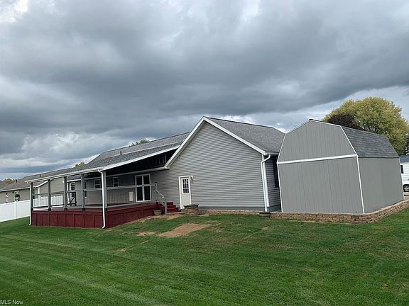4th image of 1204 Cecilia Dr NW