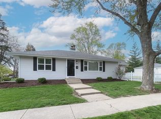 102 W North St, Itasca, IL 60143