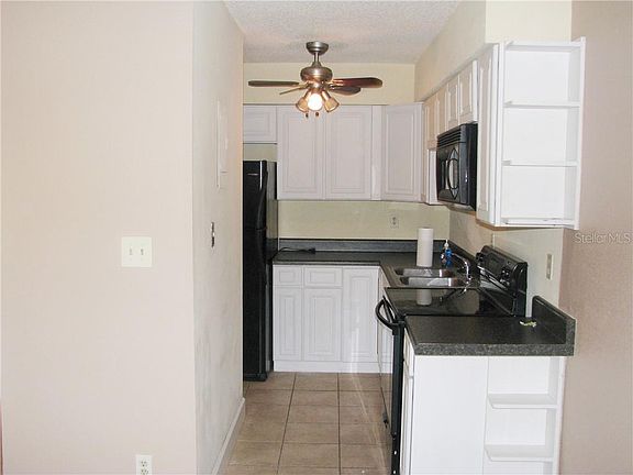 2nd image of 405 Georgetown Dr APT D
