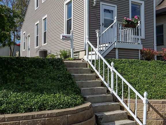 3rd image of 1717 Cleveland Ave
