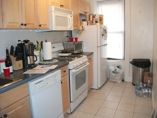 Rented by Citi Habitats | media 6