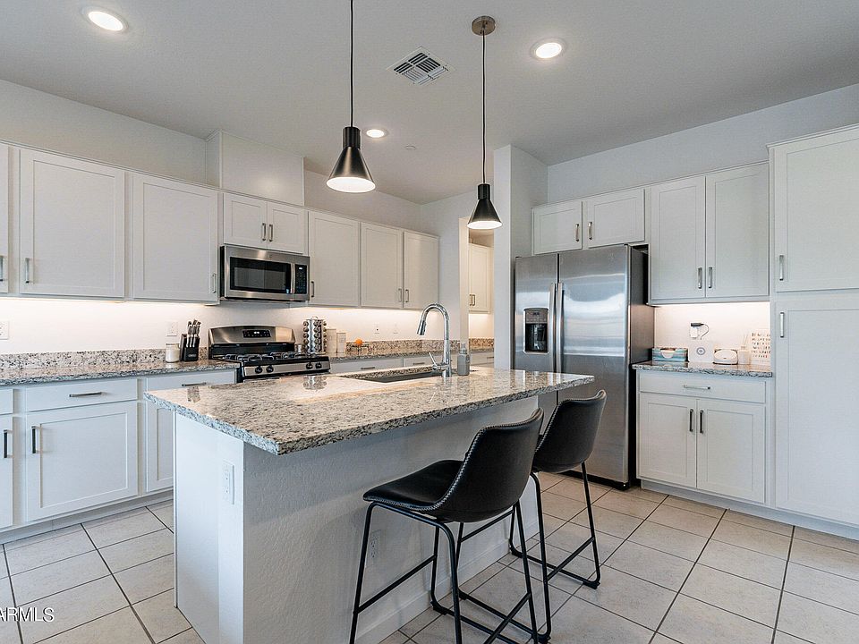 1st image of 760 E ZESTA Lane #103