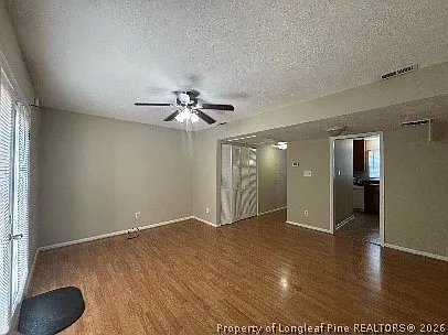 422 Kirkcaldy Ct — Photo 12