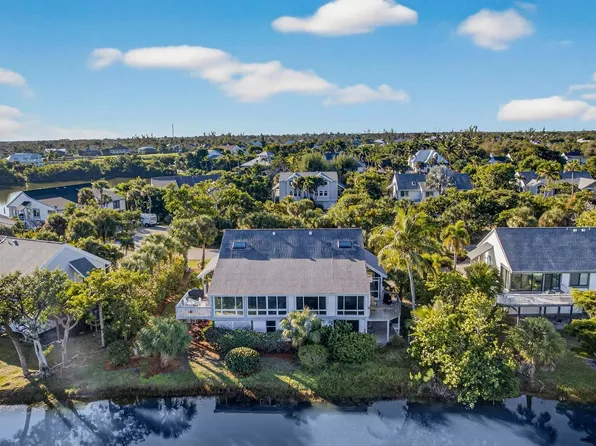 1440 Sandpiper Cir, Sanibel, FL 33957