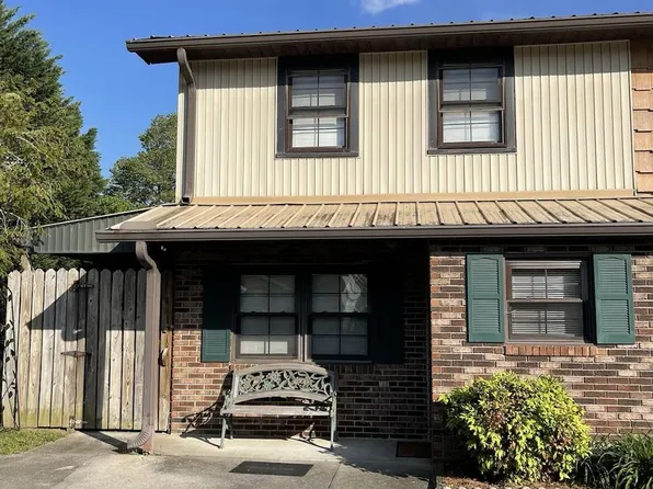 625 S Asbury Dr APT 1, Pigeon Forge, TN 37863