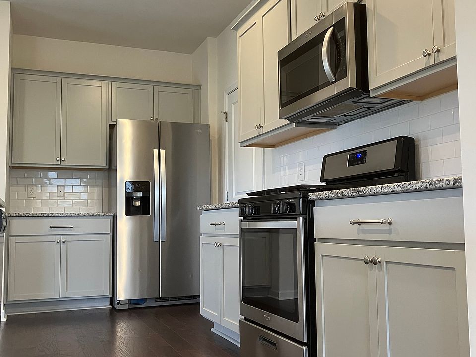 1st image of 1005 Pampas Dr