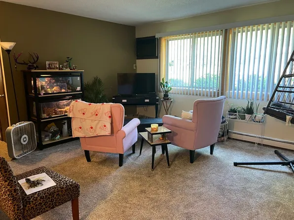 Hillcrest, 1119 1st Ave N #1, Sauk Rapids, MN 56379