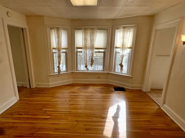 6 Genesee Ave #1L
