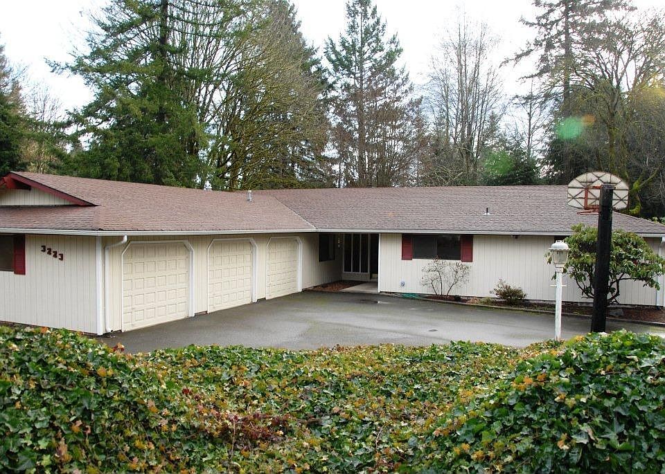 1st image of 3223 Wilderness Dr SE