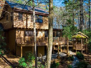 112 Dolly Ln, Highlands, NC 28741