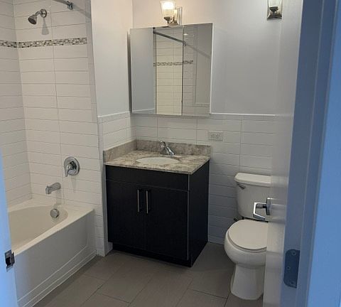 2nd image of 1703 Park Ave #603