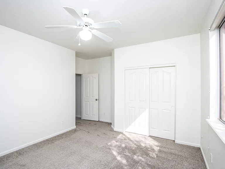 4627 E Dale Ln — Photo 23