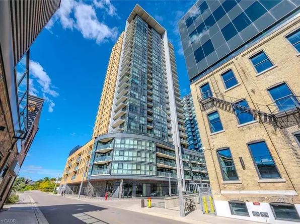 108 Garment St #1209, Kitchener, ON N2G 0C8