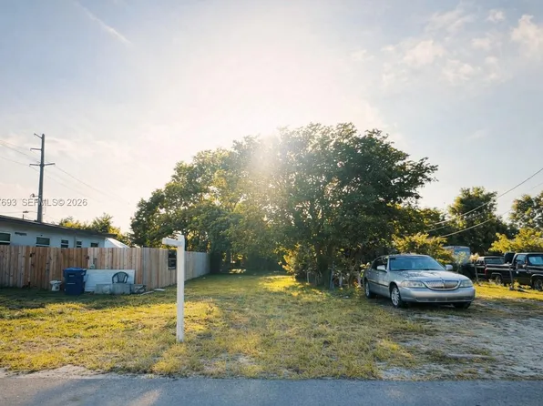 7014 NW 21st Ave, Miami, FL 33147