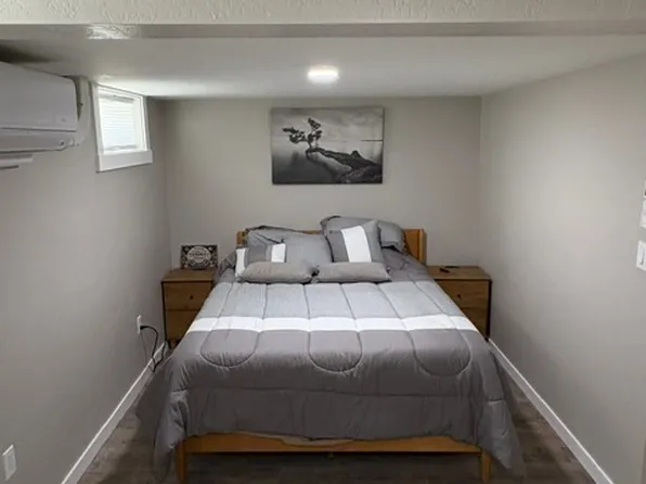 3829 Rogue River Hwy, Grants Pass, OR 97527