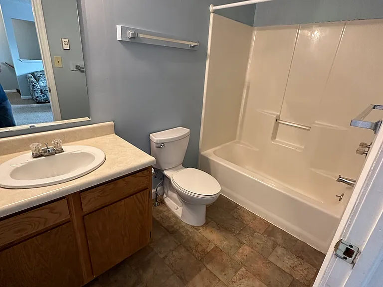 888 Wayne Ave #10 — Photo 9