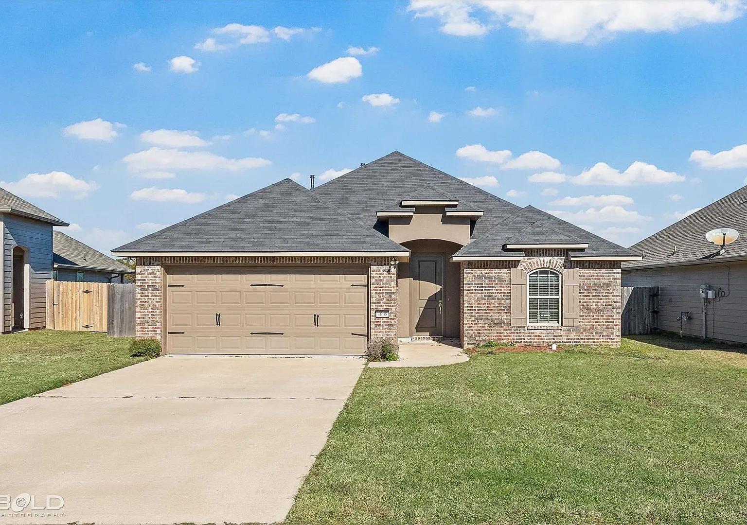 Legacy Subdivision 3BD/2BA - — Photo 1