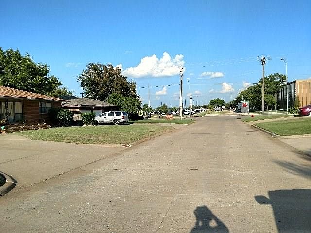 2nd image of 1928 NE 52nd St