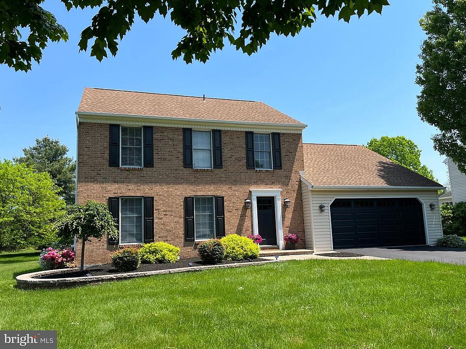 1st image of 295 Saxony Dr