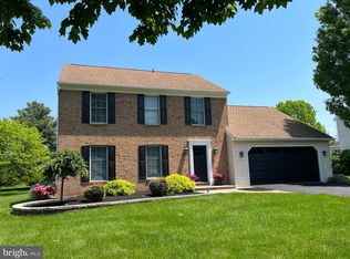 295 Saxony Dr, Newtown, PA 18940