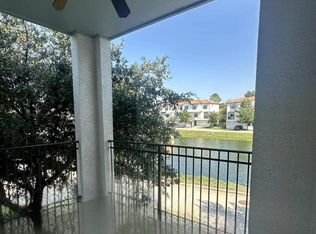 Carriage Homes on the Lake, Garland, TX 75040