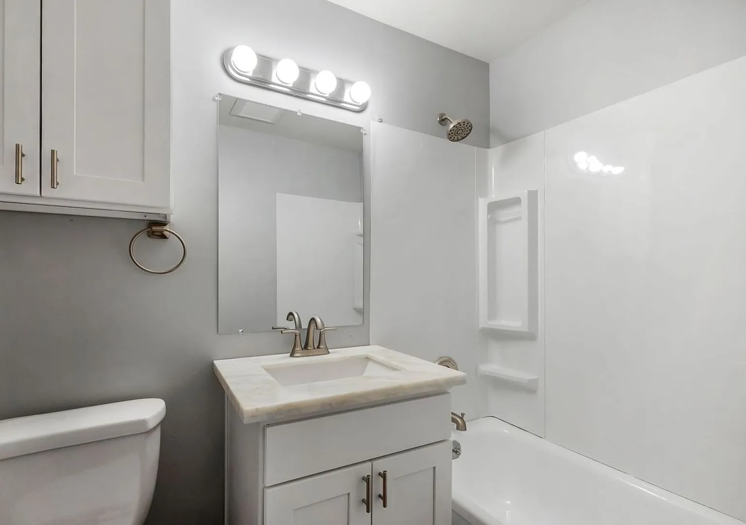 Falen Apartments — Photo 4