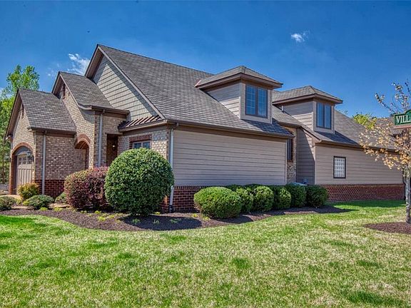 3rd image of 5360 Villa Green Ct