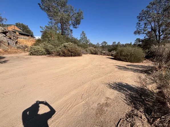 1713 Long Hollow Ct S, Coarsegold, CA 93614