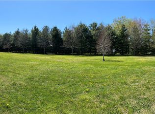 El Rancho Dr, Mattoon, IL 61938