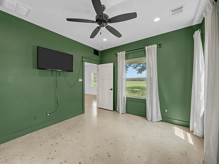 495 Cox Hollow Rd — Photo 14