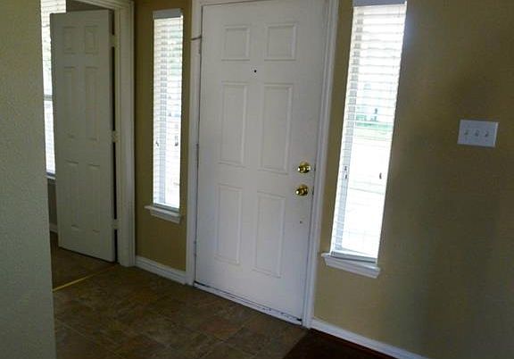 3rd image of 9840 Birch Dr