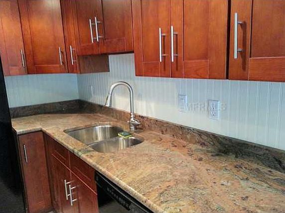 3rd image of 4819 W Country Club Dr