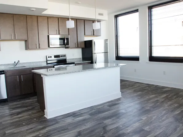 Kirn on High Street, 339 High St APT 210, Portsmouth, VA 23704