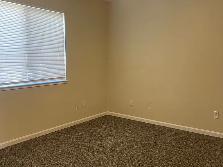 802 Cally Ct — Photo 19